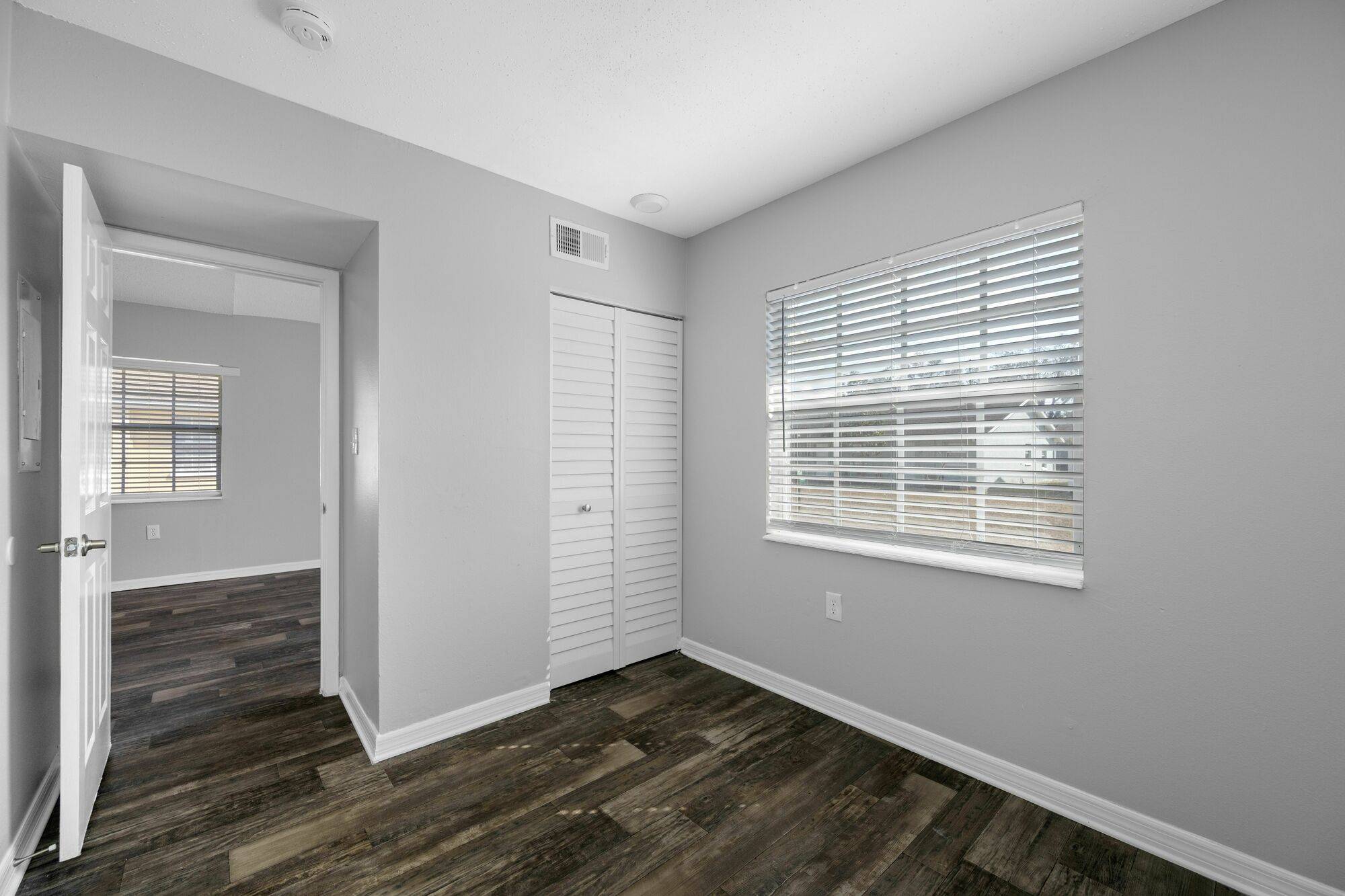 Porter & Beach Apartments, photo 10