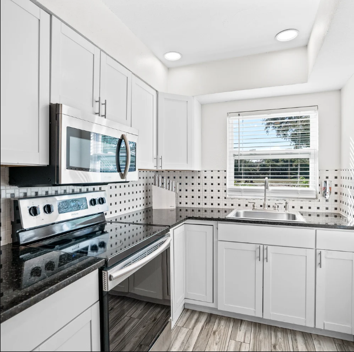 Martindale Apts, photo 11