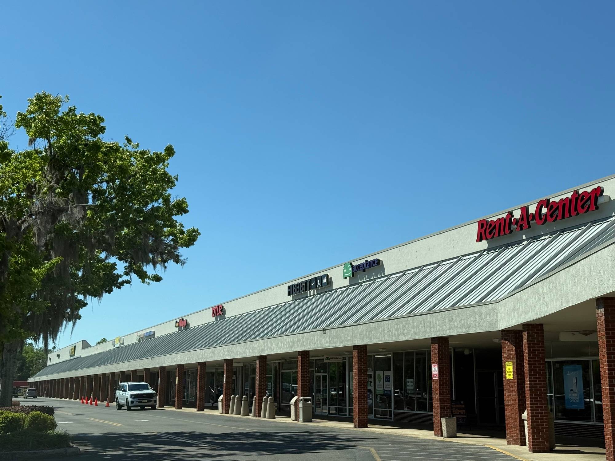 Gainesville Shopping Center, photo 10