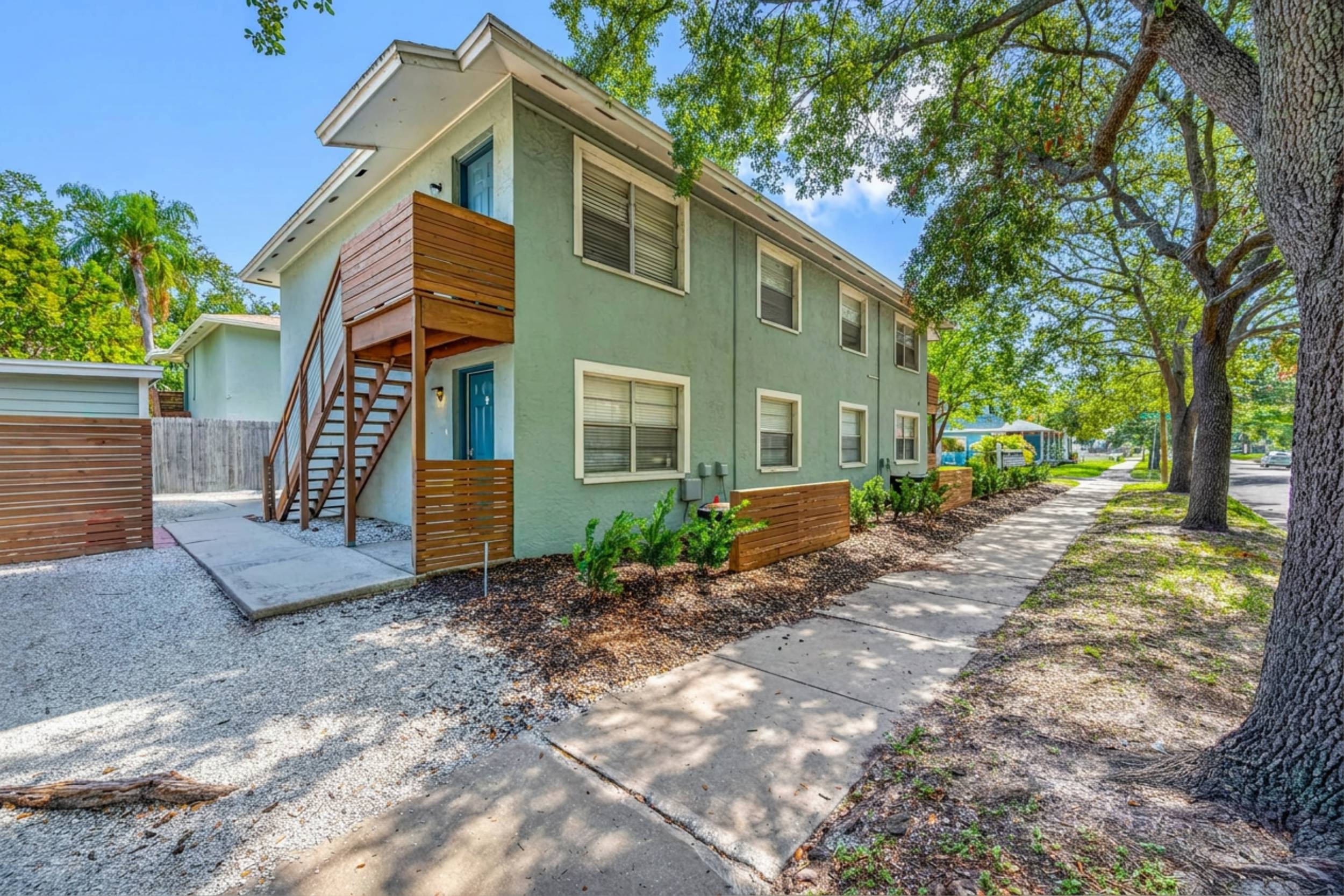 DeSoto Apartments