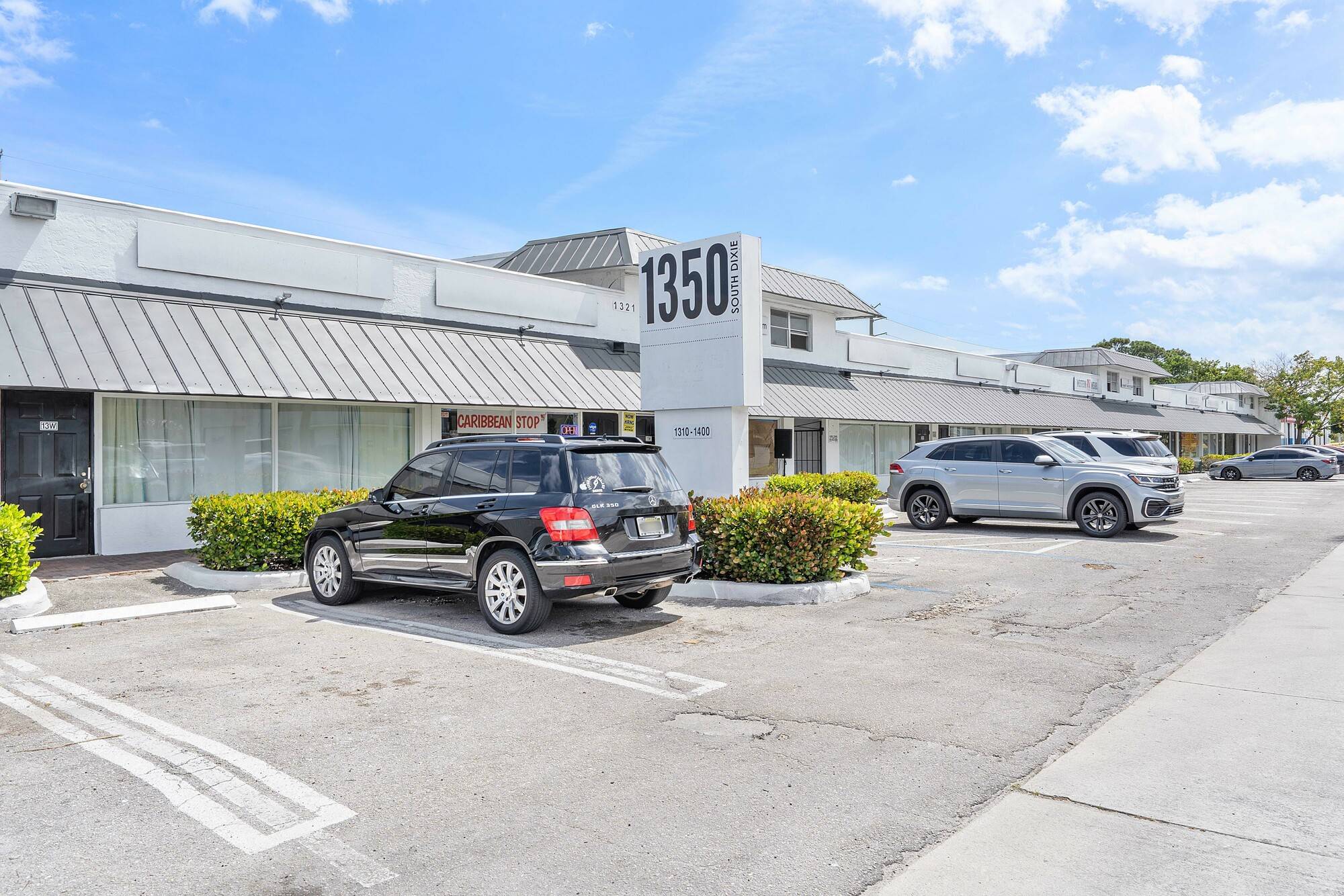 1350 Plaza, photo 14