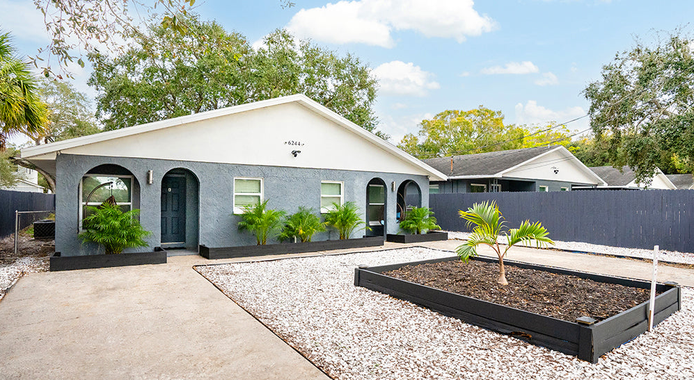 Martindale Apts, photo 2