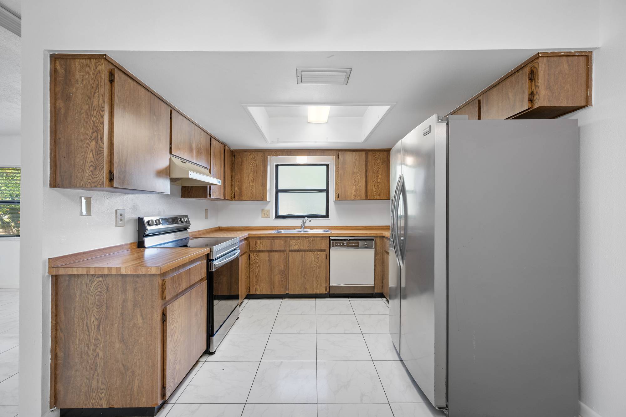 Arch Ave Apartments, photo 8